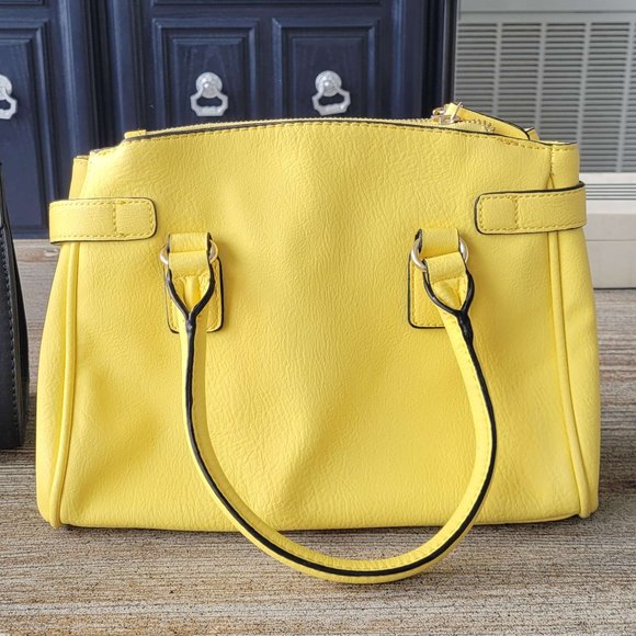 Aldo handbag (New but minor stain on bottom) - Picture 3 of 4